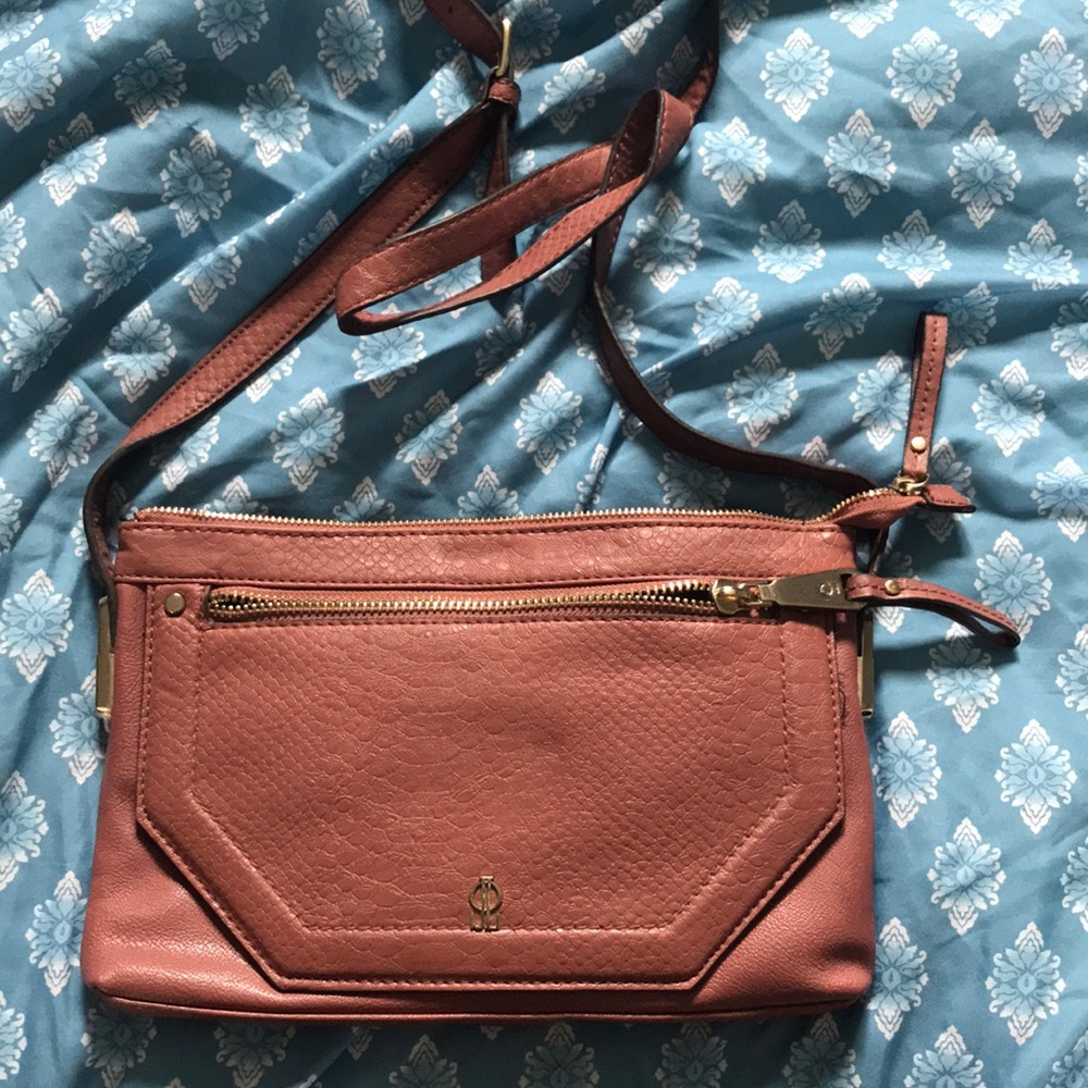 Jennifer Lope crossbody purse.